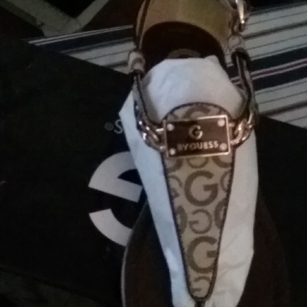 Sandal - Picture 2 of 2